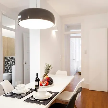 Апартаменты Stylish In Chiado Quiet And *